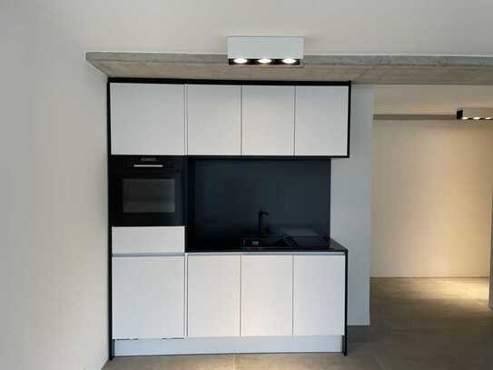*modern gestylte -exklusiv ausgestatte ein Zimmer Wohnung in Zentrumsnähe**