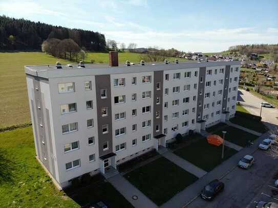 Schöne 3 Raum Wohnung mit Balkon in Schwarzenberg-Heide zu vermieten!