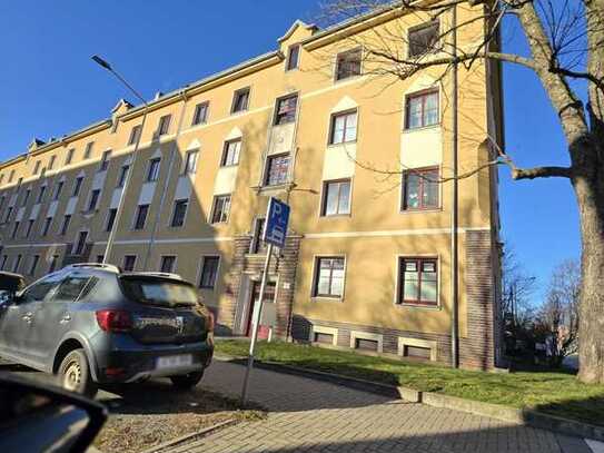 + + + sehr gut geschnittene 3-Zimmer Wohnung in Top gepflegtem Haus + + +