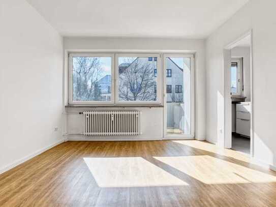 Idyllische, ruhige Lage! Renovierte 2-ZKB mit großen Balkon *Provisionsfrei! NEBENKOSTEN SPAREN*