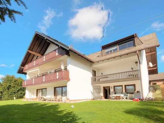 Schöner Wohnen im Westerwald!
Großzügiges, gepflegtes Wohnhaus in herrlicher Aussichtslage!