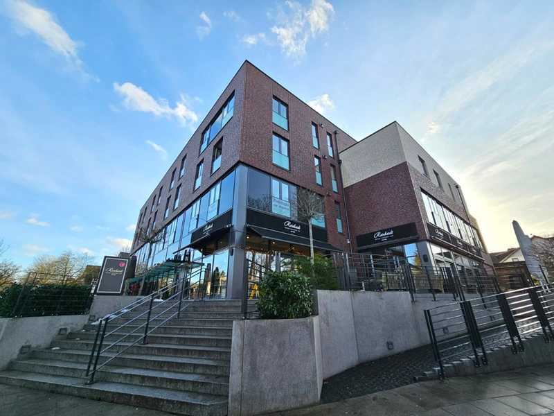 3-Zimmer Traumwohnung im "Penthousestil" in perfekter Ortskernlage von Wellingsbüttel!