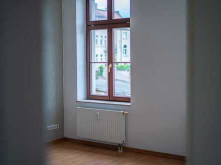 4 Zimmer Altbauwohnung mit Balkon in unmittelbarer Nähe zur Red Bull Arena