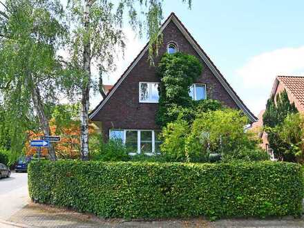 Klassisches Rotklinker-Einfamilienhaus in der Gartenstadt Alsterdorf mit Raum und Atmosphäre