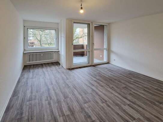 Hier lässt's sich leben - Eure 2-Zimmer-Wohnung mit Balkon in Siemensstadt wartet!