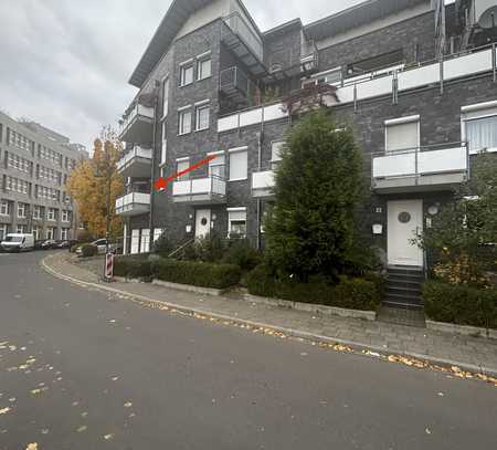 Moderne Wohnung mit Balkon & Tiefgaragenstellplatz in begehrter Lage von Düsseldorf