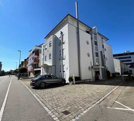 Seenahe, helle 4,5-Raum-Maisonette-Wohnung mit Bergblick, frisch renoviert, EBK, TG, bahnhofsnah