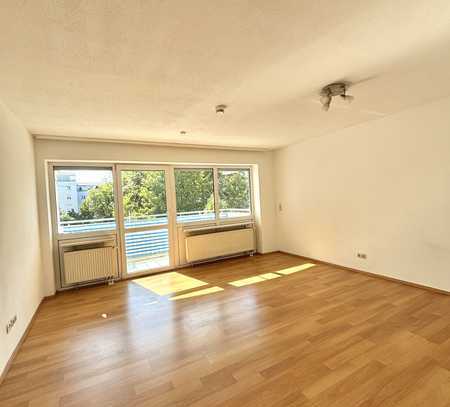 Geschmackvolle 1-Zimmer-Wohnung mit Balkon und EBK in Landshut