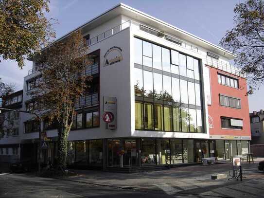 Geschmackvolle 1,5-Raum-Wohnung mit Balkon und Blick auf die Festung Ehrenbreitstein in Koblenz