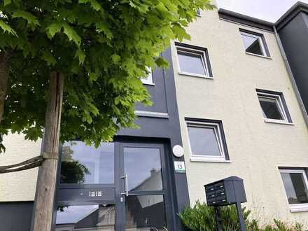 **Frisch sanierte Wohnungen ab Oktober verfügbar - Gutenbergstraße 13-19**