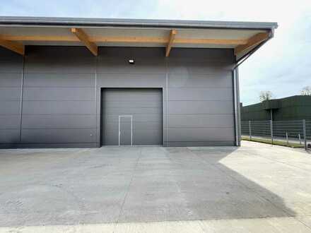 "Areal Pro" Moderne Lagerhalle mit Bürofläche in Leipheim zu vermieten!