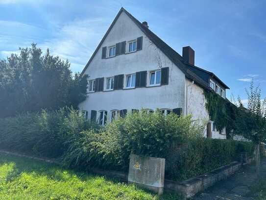 Mehrfamilienhaus mit Potenzial in ruhiger Lage