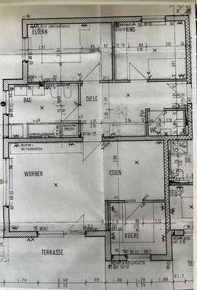 Schöne und neuwertige 3,5-Zimmer-Hochparterre-Wohnung mit geh. Innenausstattung mit Balkon und EBK