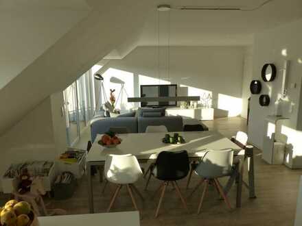 Exklusive, neuwertige 4-Zimmer-Maisonette-Wohnung mit Balkon in Mülheim an der Ruhr