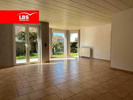 Bezugsfreie 4-Zimmer-Erdgeschosswohnung+ GästeWC mit Garage+ Stellplatz