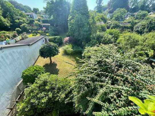 Modernisierter Altbau mit zwei Wohneinheiten und großem Stadtgarten