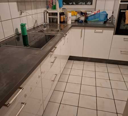 Freundliche 3-Zimmer-Wohnung mit Balkon in Köln Eil