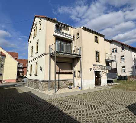 vorteilhaft geschnittene 2 Raum Wohnung mit Südbalkon