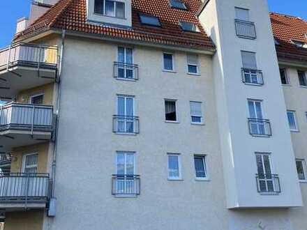 2- Raumwohnung mit Balkon und Fahrstuhl