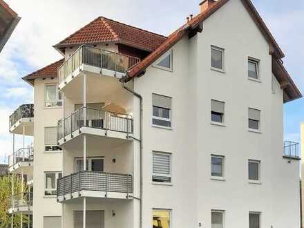 Große 3-Zimmer-Wohnung mit Balkon und EBK in Nidderau