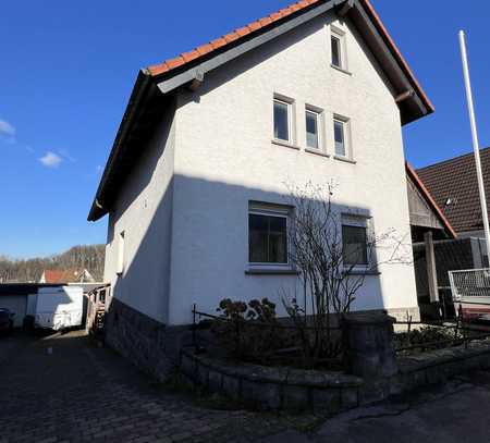 Schönes Zweifamilienhaus im Raum Arnsberg (Herdringen)