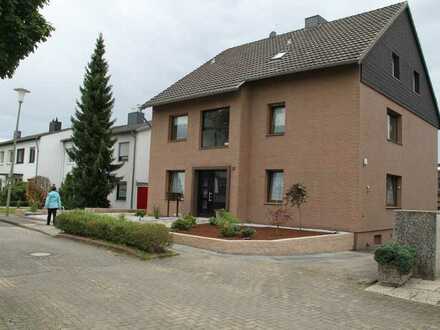 Freundliche 3-Zimmer-Erdgeschosswohnung mit Balkon in Rösrath-Forsbach