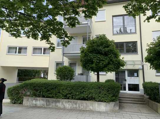 **JUWEL IM UNI-VIERTEL** Augsburg - 4 ZKB Erdgeschoßwohnung