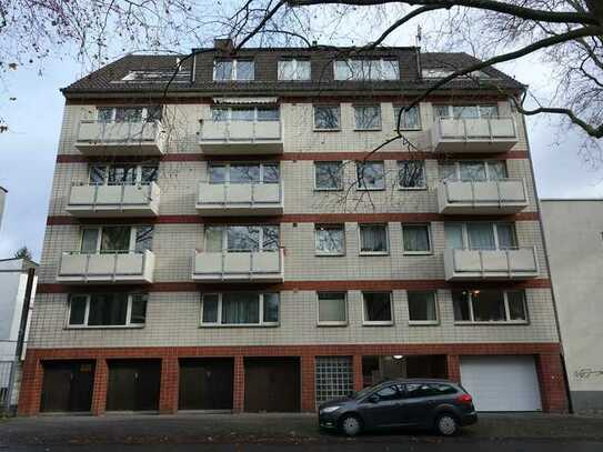 Köln, helle ruhige 2- Zimmerwohnung, Parkett, Loggia, Aufzug