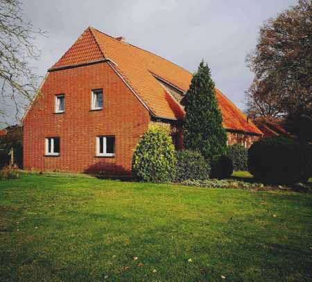 RESTHOF MIT VIEL RAUM, PLATZ U. NEBENGELASS, CA. 2400 m² GRUND, ERBBAURECHT, IN GRÜNER LAGE