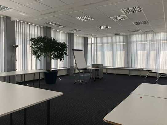 Moderne Bürofläche im Bayreuther Gewerbegebiet - sofort verfügbar