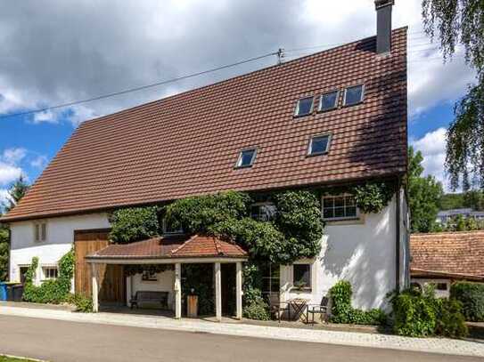 Talheim/TUT: Bezugsfreies,großzüg. Zuhause mit Gartenparadies : Freist. 1-2-Fam-Haus m. Ökonomieteil