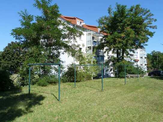 Wenige Stufen bis zu Ihrem sonnigen Balkon