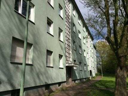 Preisgünstige und weitläufige 3-Zimmer-Wohnung