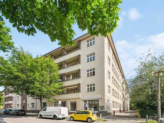 Vermiete Charmante Altbau-Wohnung mit 3-Zimmer in ruhiger, verkehrsgünstiger Lage in Prenzlauer Berg