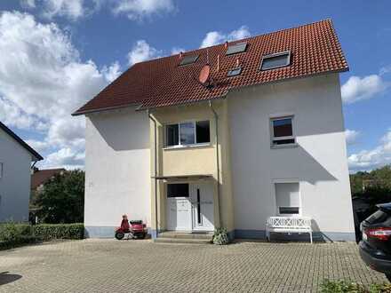 Sanierte Vollmöblierte 2,5 Zimmerwohnung mit Terrasse