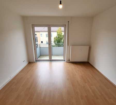 2-Zimmer-Wohnung mit Wohnküche und 2 Balkonen zu vermieten