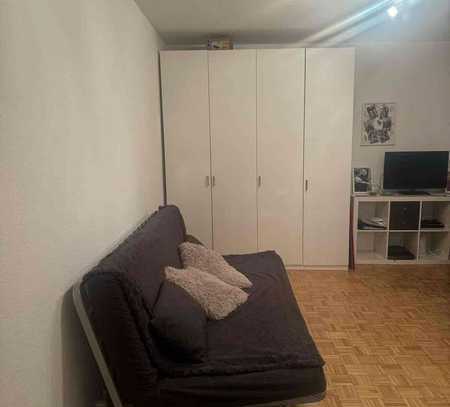 Schöne voll möblierte und zentral gelegene 1 Zimmer Wohnung mit Balkon in Ludwigshafen