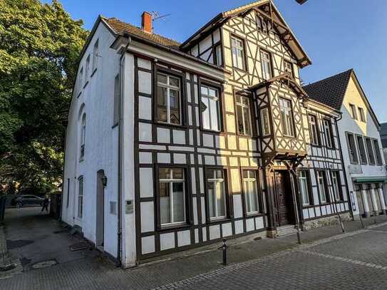 Repräsentatives Büro in historischer Fachwerkvilla, erweiterbar auf 280 bis 380qm