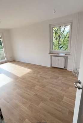 Nachmieter gesucht! 3-Zimmer-Wohnung, inklusive neuer Einbauküche in Chemnitz