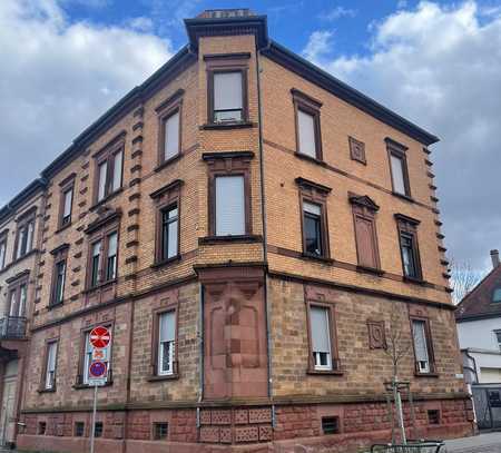 5-Zimmer-Dachgeschosswohnung mit Balkon in Landau