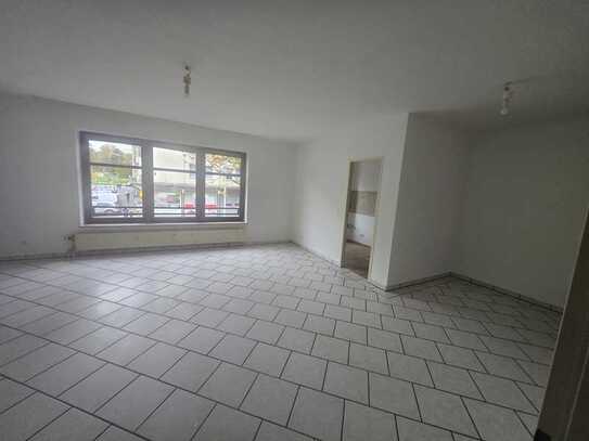 2 Zimmer Wohnung mit Balkon in bester Lage