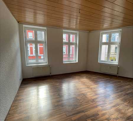 WBS-Pflicht! 2-Zimmer-Wohnung mit Balkon sucht Nachmieter!