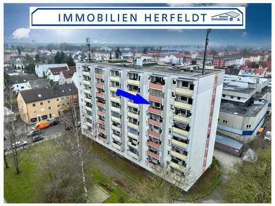 Lichtdurchflutete, bezugsfreie 2-ZKB-Wohnung mit zwei Balkonen zum fairen Preis in Top Lage!