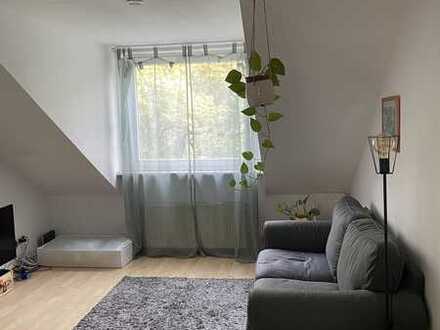 Helle 1-Raum-Dachgeschosswohnung in unmittelbarer Nähe zur Hochschule