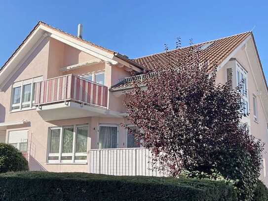 BÖBLINGEN - DACHGESCHOSS MIT GALERIE, SÜDBALKON, GARAGE, EBK, SOFORT BEZIEHBAR.