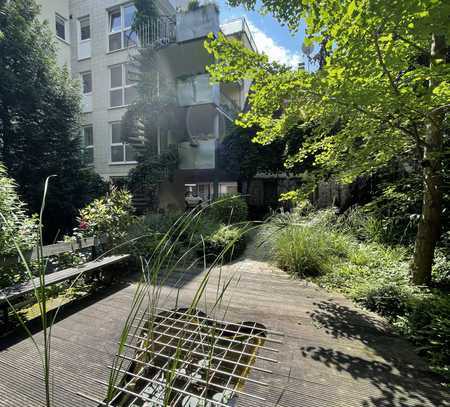 *** Großzügige Wohnung mit drei Balkonen+TG Stellplatz u.v.m. in Wiesbaden Biebrich***