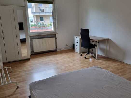 Zimmer mit Internet, 20 qm in einer WG mit Teilung Bad/WC und Küche