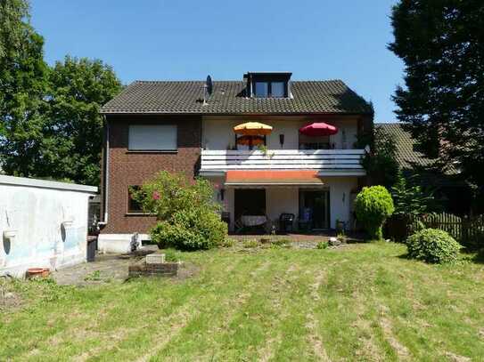 Gartenliebhaber! 2-Familienhaus in ruhiger Lage von Moers-Hochstraß mit großem Grundstück
