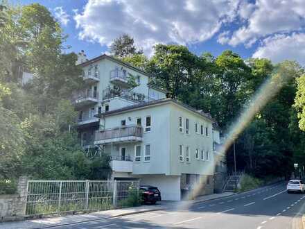 2 Zimmer mit Balkon und Einbauküche*