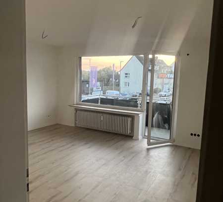 Erstbezug nach Sanierung: freundliche 3-Zimmer-Wohnung mit Balkon in Essen-Burgaltendorf